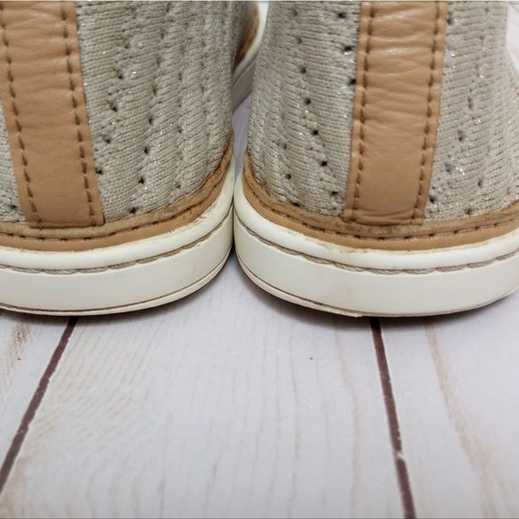 UGG Sammy Chevron Metallic Knit Slip-on Sneakers in Oyster Beige, size 8 - Picture 12 of 16